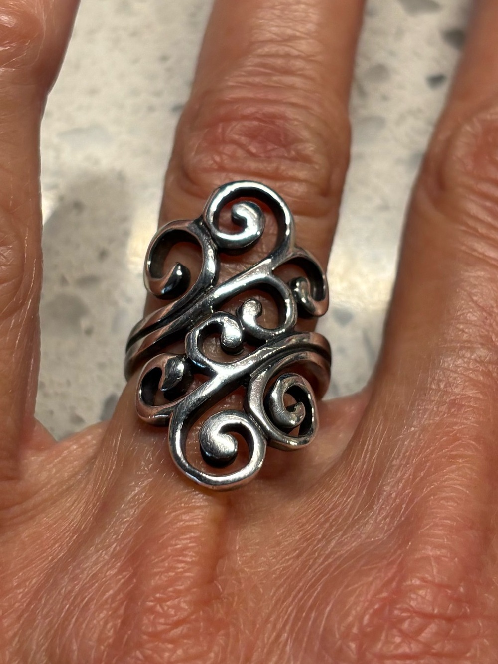 Mexican Silver Scrollwork Filigree Ring - Silver